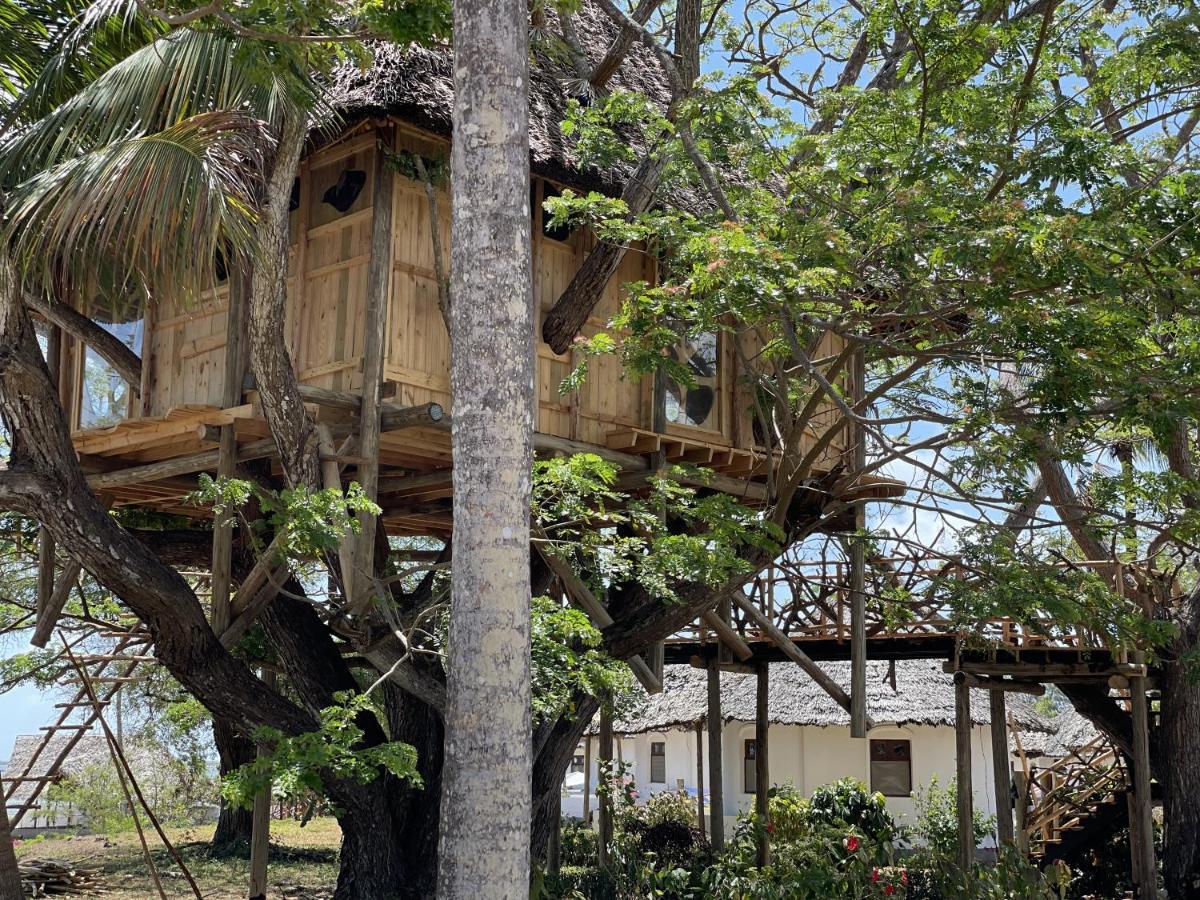 Antonio Beach Tree House Hotel & Spa Làng Làng Uroa Ngoại thất bức ảnh